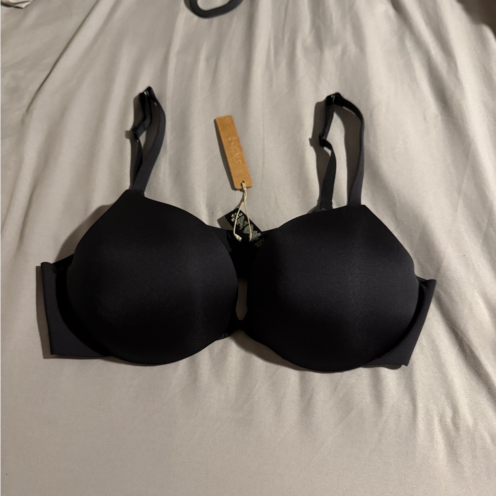 SKIMS Ultimate Push Up Plunge Bra Size 36C Color Onyx